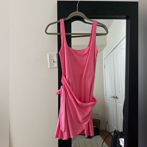 Wilfred Saturn Mini Dress ** bubblegum pink - Picture 2 of 4